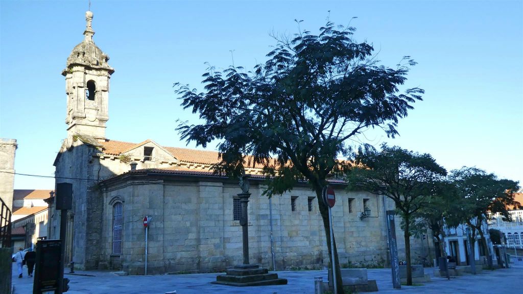 SANTIAGO DE COMPOSTELLA - de kerk van San Fiz de Solovio
