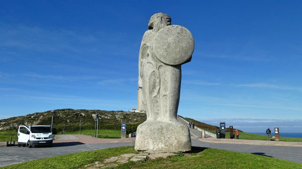LA CORUÑA - het standbeeld van Breogán, een mythische keltische koning