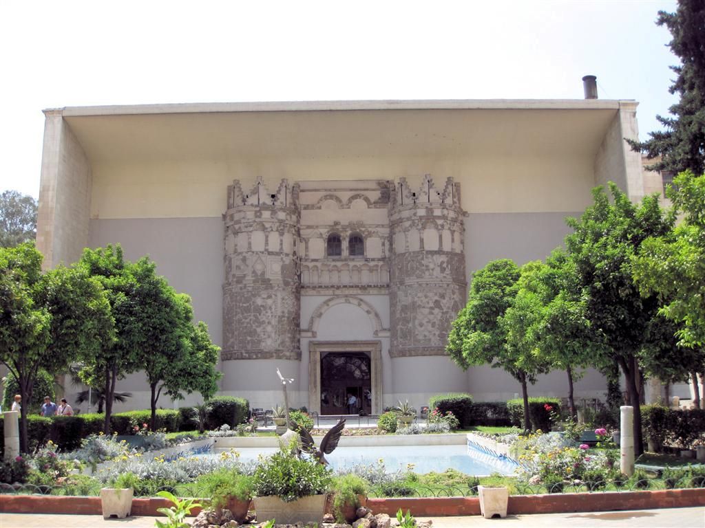SYRIЁ - DAMASCUS - ingang van nationaal museum