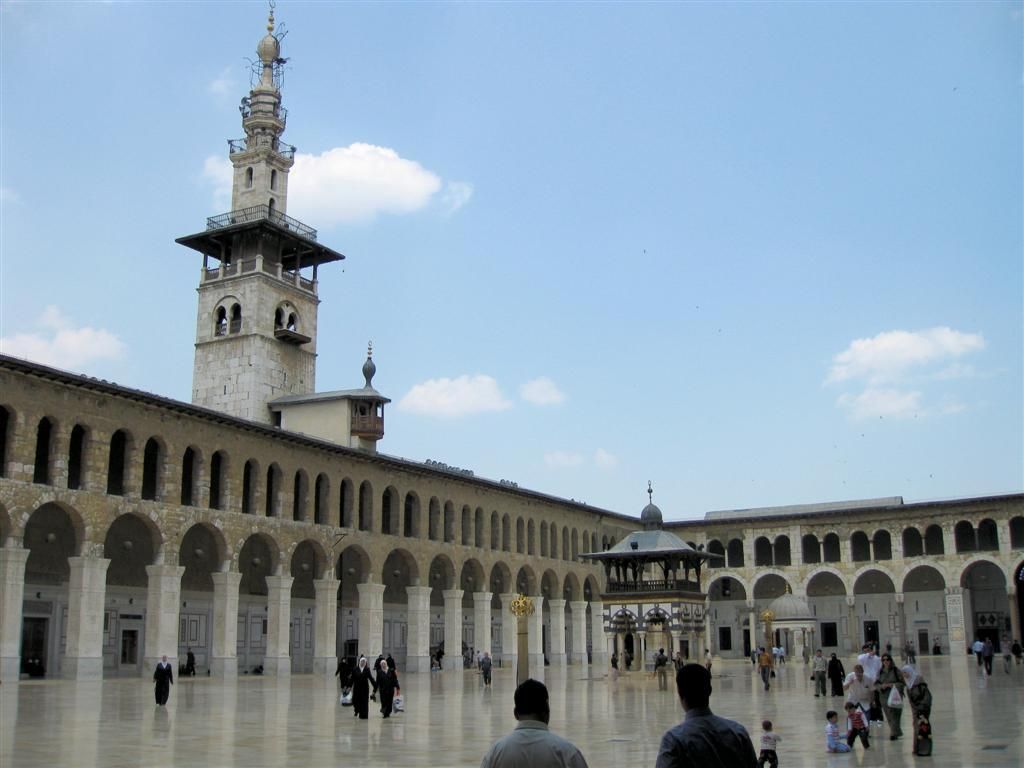 SYRIЁ - DAMASCUS - binnenplein van Omaijadenmoskee