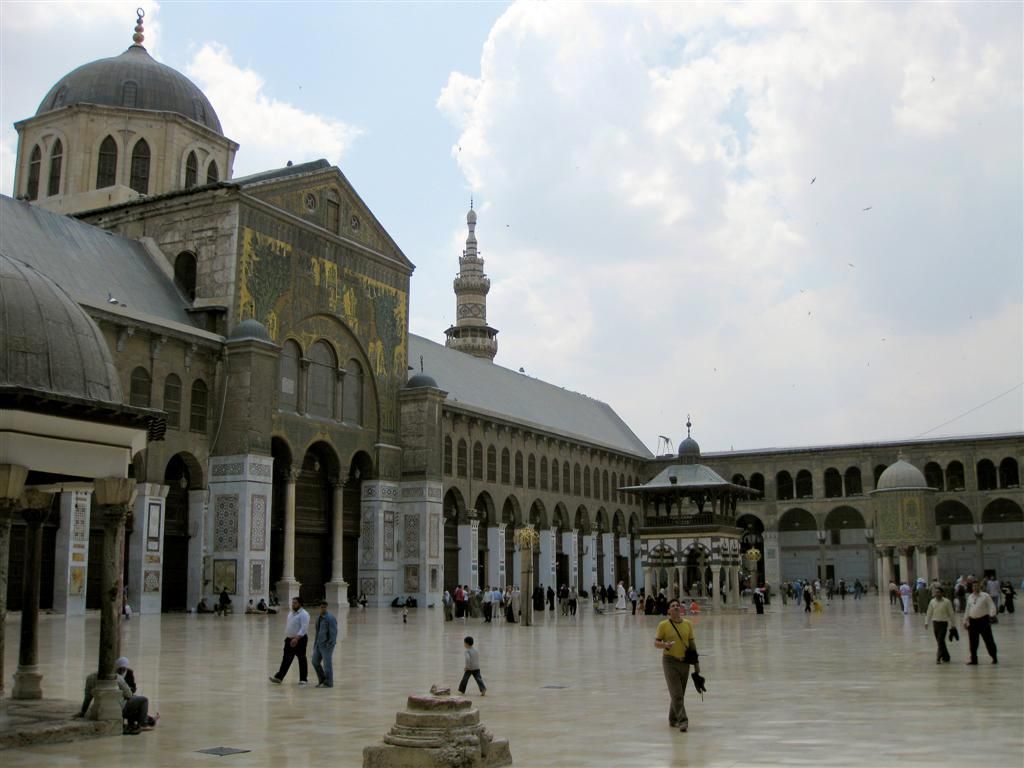 SYRIЁ - DAMASCUS - binnenplein van Omaijadenmoskee