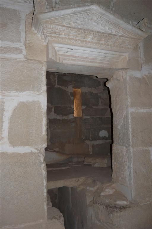 SYRIЁ - PALMYRA - deuropening in graftoren van Elabel