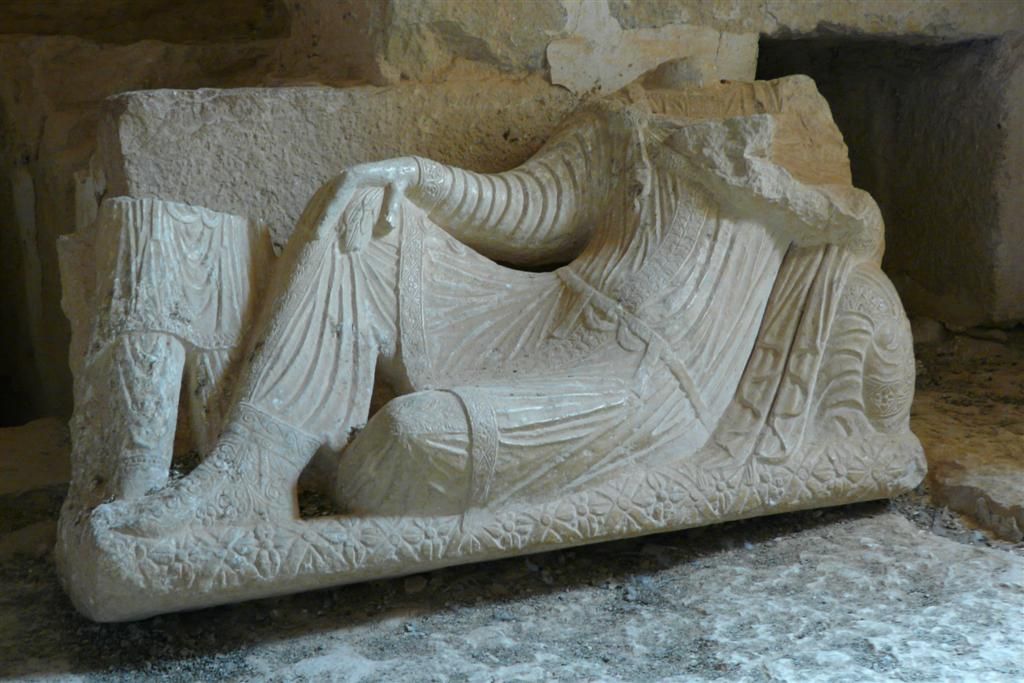 SYRIЁ - PALMYRA - standbeeld in graftoren van Elabel