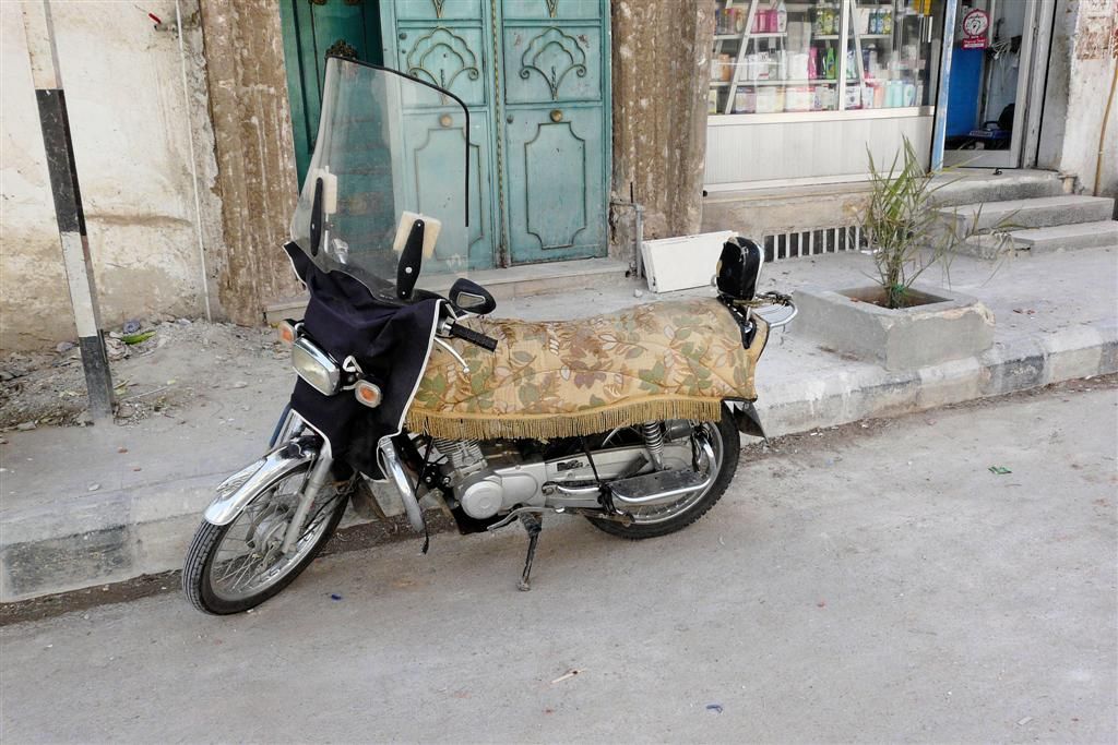 SYRIЁ - PALMYRA - typische Syrische bromfiets
