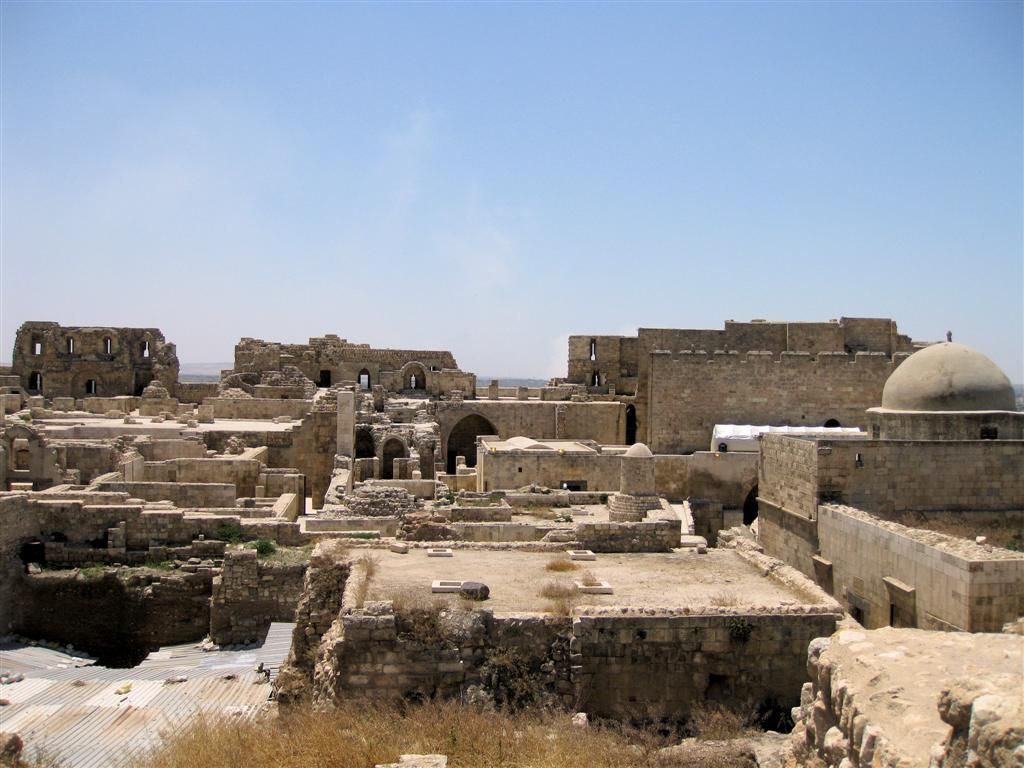 SYRIЁ - ALEPPO - overblijfselen bij citadel