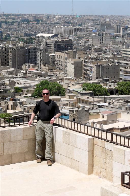 SYRIЁ - ALEPPO - Carlos met uitzicht op de stad