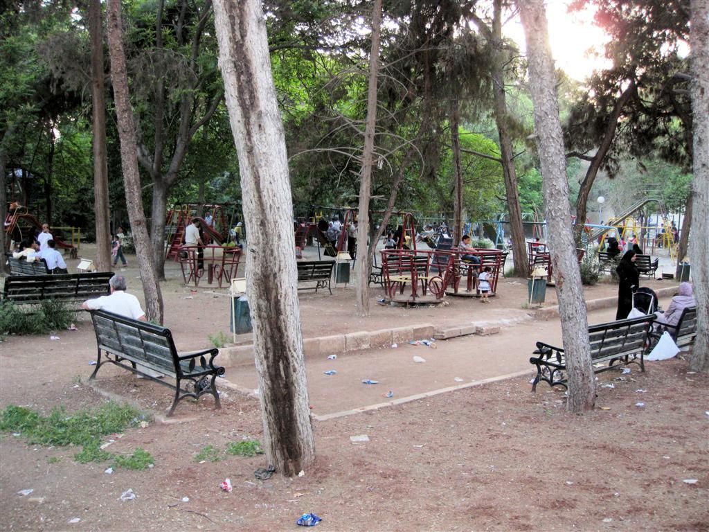 SYRIЁ - ALEPPO - park