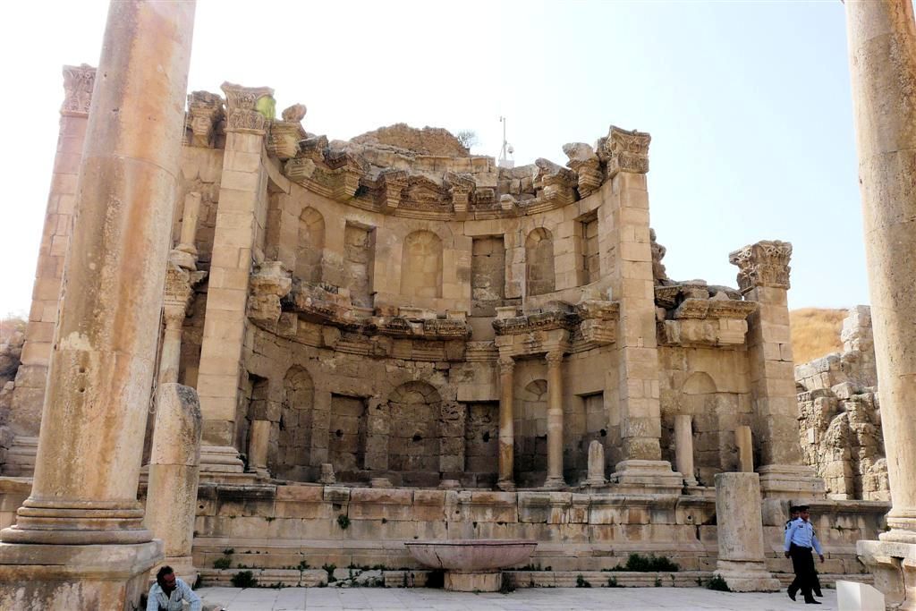 JORDANIЁ - JERASH - nymphaeum