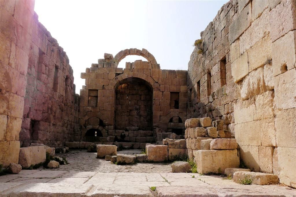 JORDANIЁ - JERASH - tempel van Artmemis