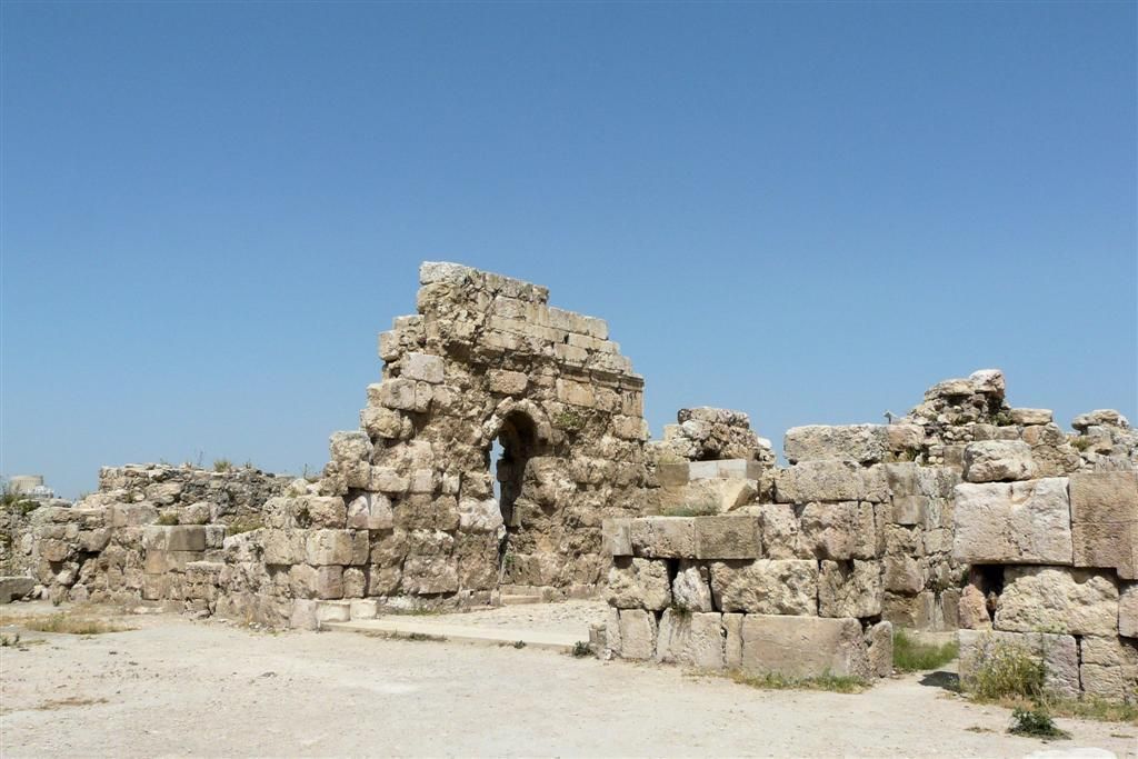 JORDANIЁ - AMMAN - restanten bij citadel