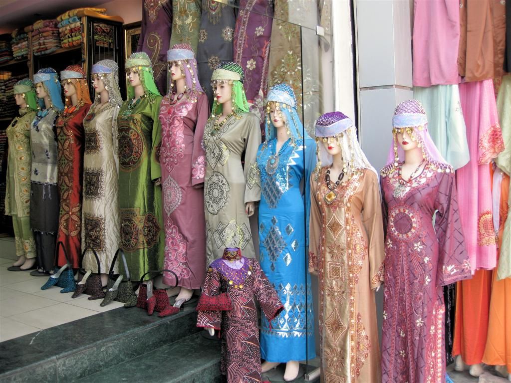 JORDANIЁ - AMMAN - winkel met djellaba's