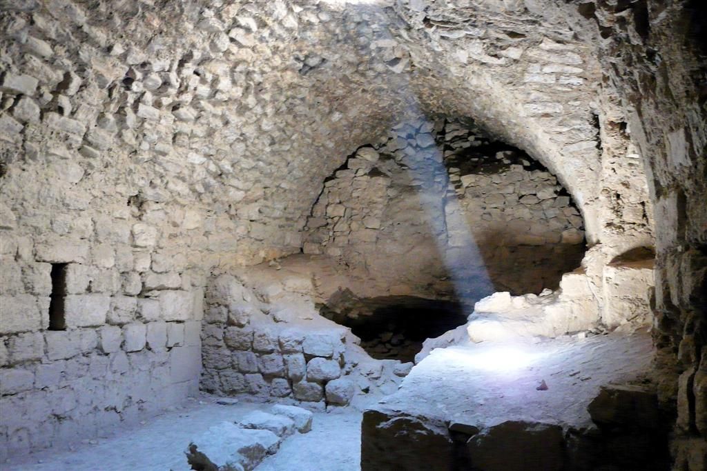JORDANIЁ - KERAK - keuken van ruïne kasteel Kerak
