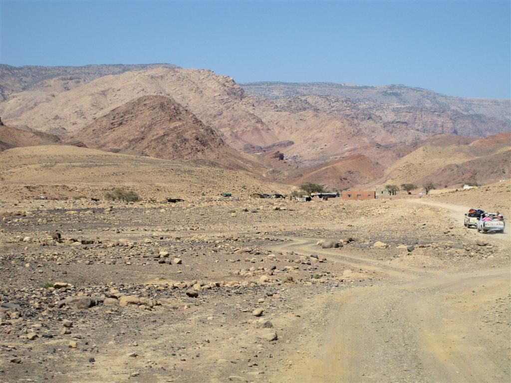 JORDANIЁ - KERAK -> DANA NATIONAL PARK - onderweg met pick-up naar ecolodge