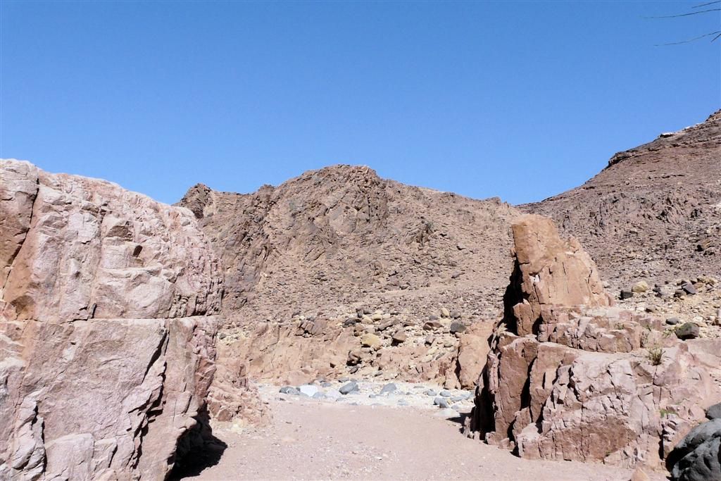 JORDANIЁ - DANA NATIONAL PARK - diverse rotsen