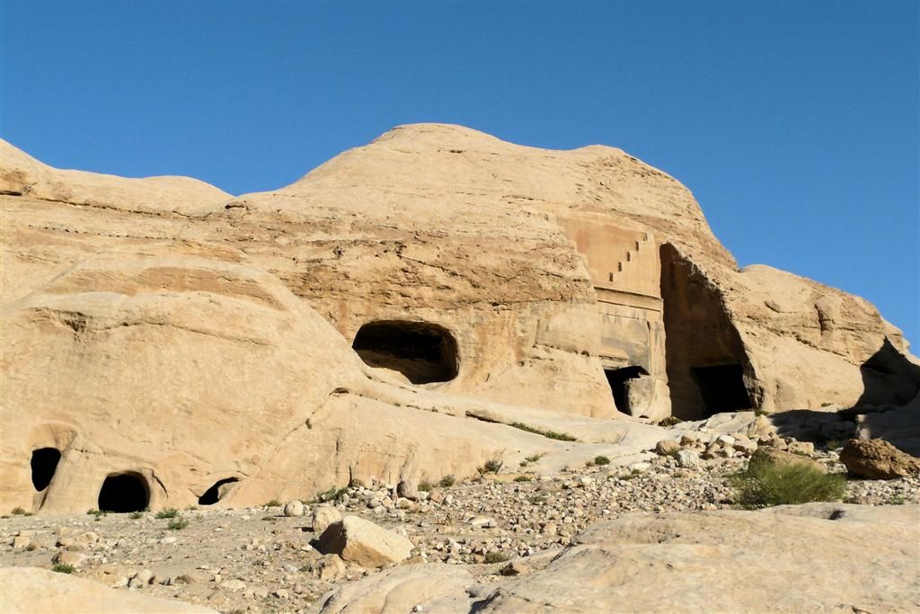 JORDANIЁ - PETRA - tombes