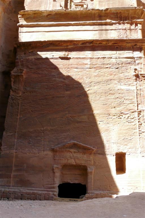 JORDANIЁ - PETRA - Nebatese tombe in straat der facaden