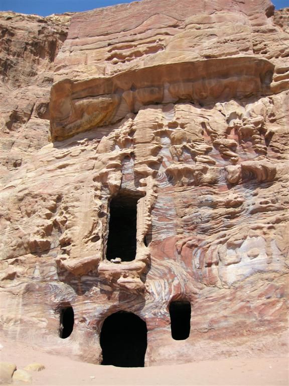 JORDANIЁ - PETRA - urn graf