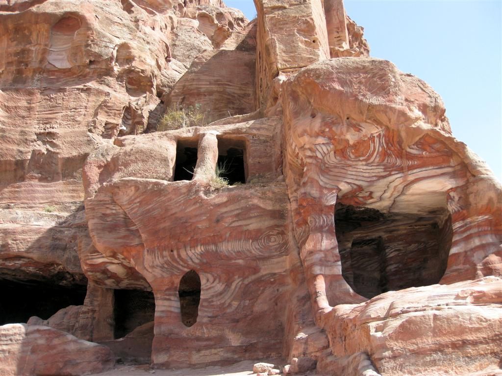 JORDANIЁ - PETRA - enkele graven