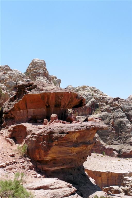 JORDANIЁ - PETRA - mooie rotsformatie