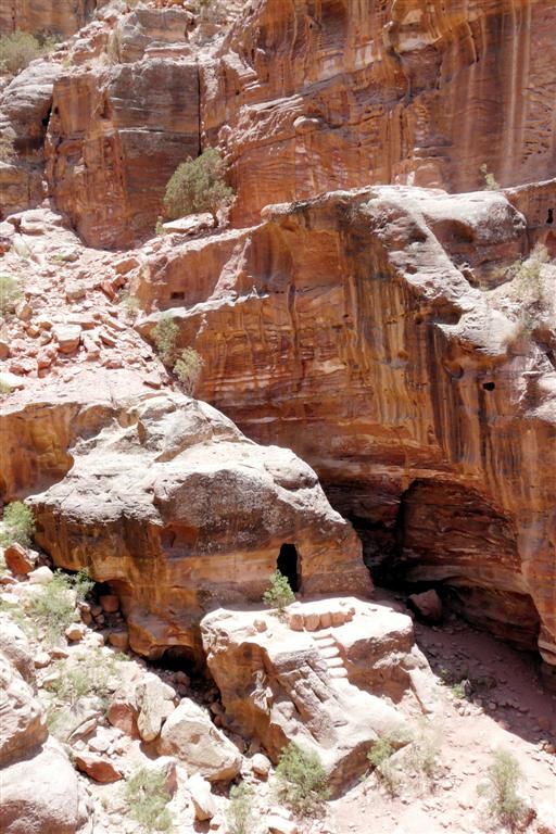 JORDANIЁ - PETRA - tempel en rotsformaties