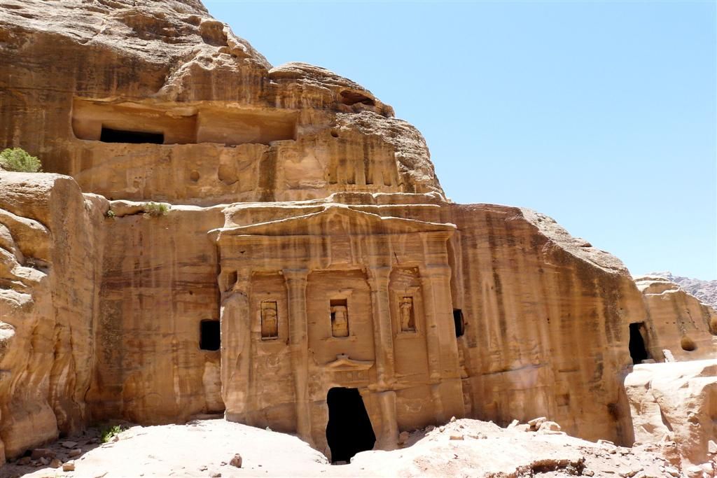 JORDANIЁ - PETRA - de tombe van de romeinse soldaat
