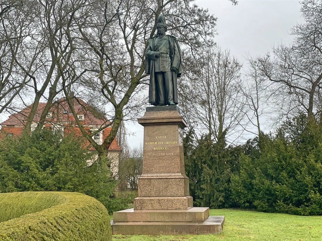 BAD AROLSEN - het Kaiser Wilhelm monument