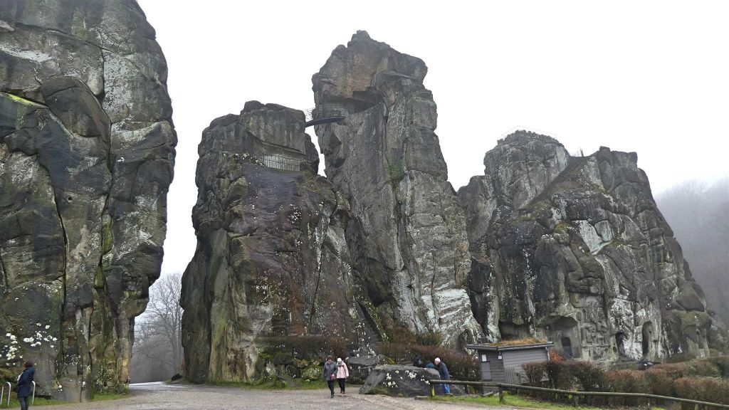 HORN-BAD MEINBERG - die externsteine, een formatie van zandstenen