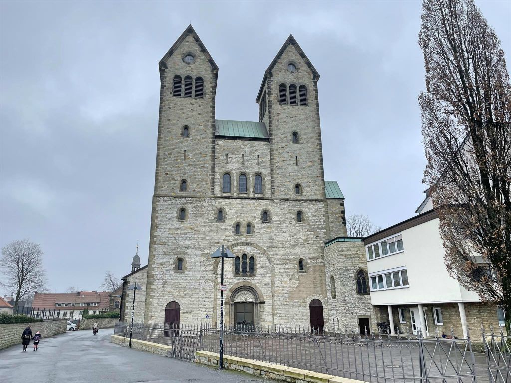 PADERBORN - de Abdinghofklooster kerk