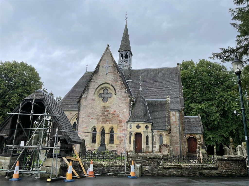 LUSS - de parochiekerk