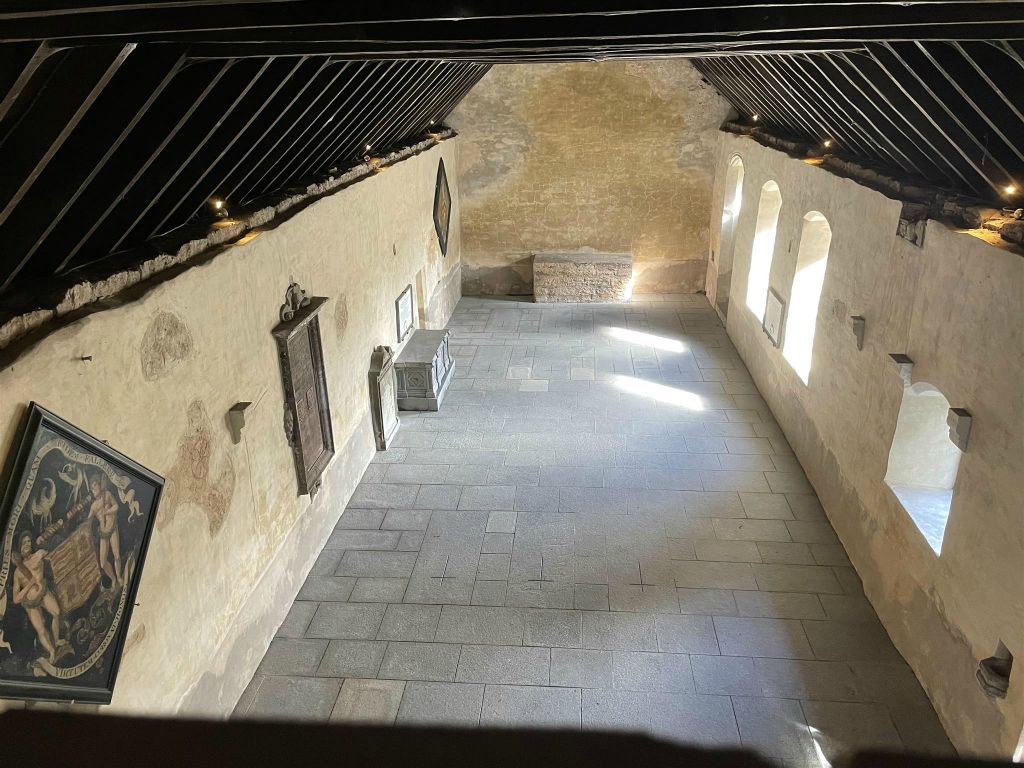 INNERPEFFRAY - binnen in de Mariakapel