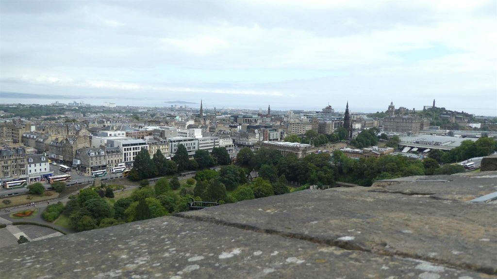 EDINBURGH - het uitzicht vanaf het kasteel van Edinburgh