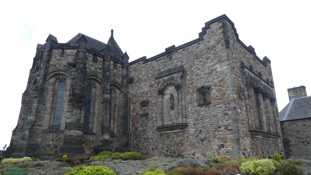 EDINBURGH - het Scottish National War Memorial  bij het kasteel van Edinburgh