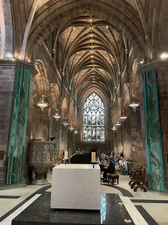 EDINBURGH - binnen in de kathedraal van St. Giles