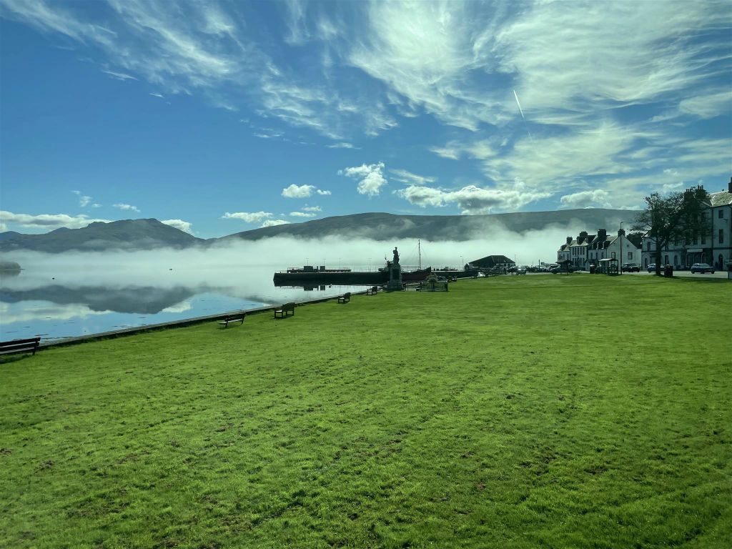 INVERARAY - het dorp aan het meer Loch Fyne