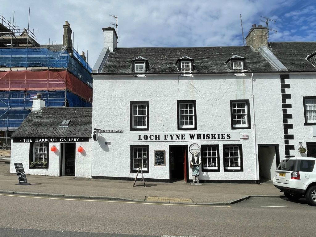 INVERARAY - de slijterij Loch Fyne Whiskies