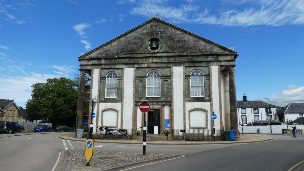 INVERARAY - de parochiekerk van Inveraray