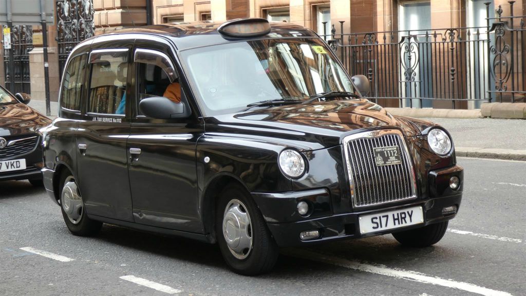 GLASGOW - een taxi