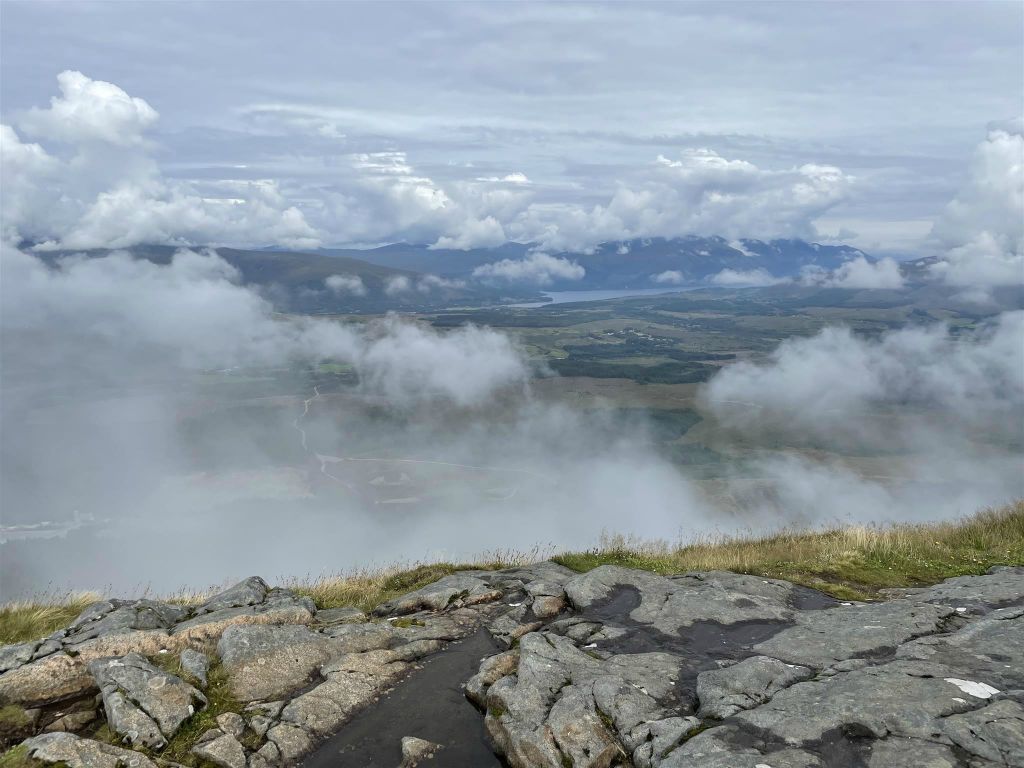 FORT WILLIAM - het uitzicht vanaf het uitkijkpunt Sgùrr Finnisg-aig bij de Nevis Range Mountain Gondola