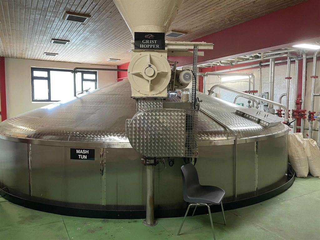 FORT WILLIAM - een mash tun bij de Ben Nevis distilleerderij