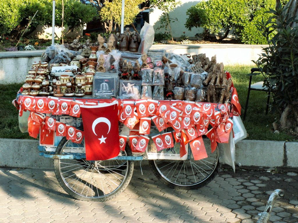 ÇANAKKALE - een bakfiets met souvenirs