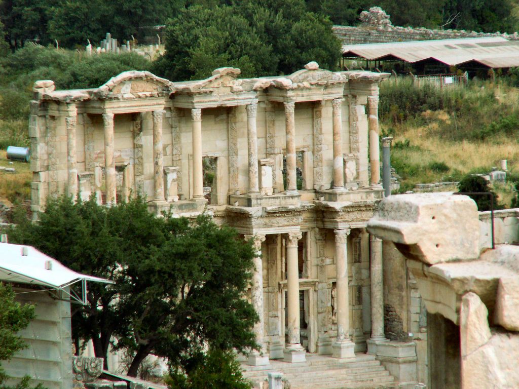 SELÇUK - de bibliotheek van Celsus bij de ruïnes van Efese