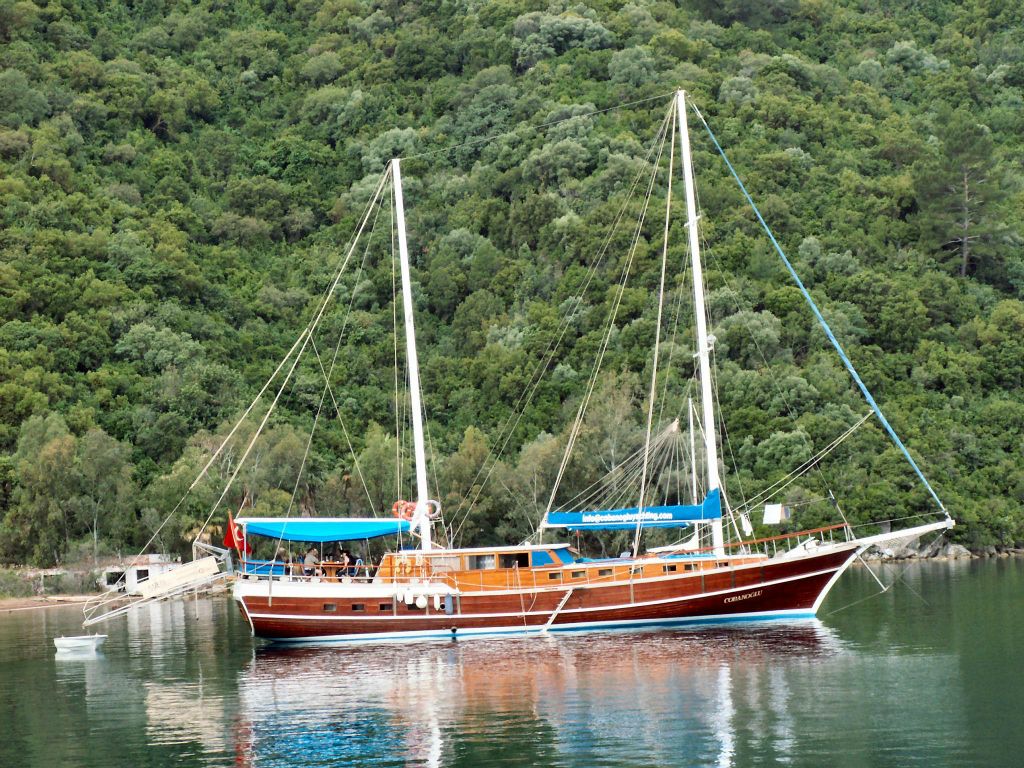 MARMARIS -> DALYAN - een soort gelijke boot waarmee we varen