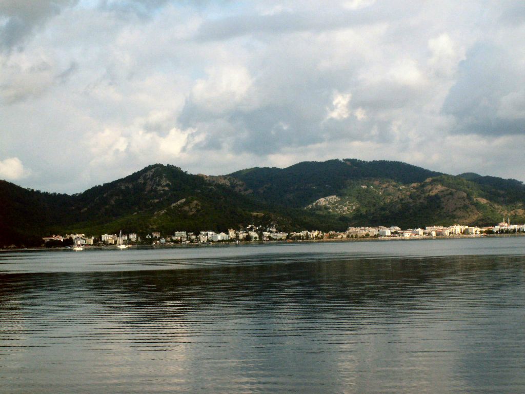 MARMARIS -> DALYAN - het uitzicht vanaf de boot waarmee we varen