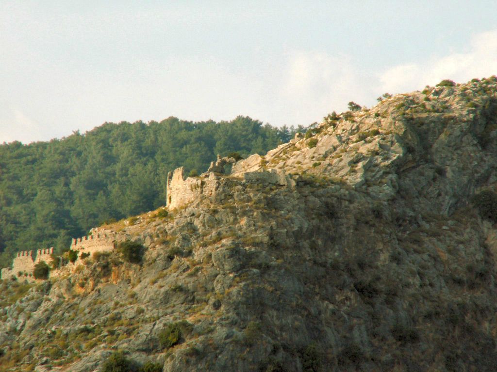 DALYAN - een oud kasteel op een rots