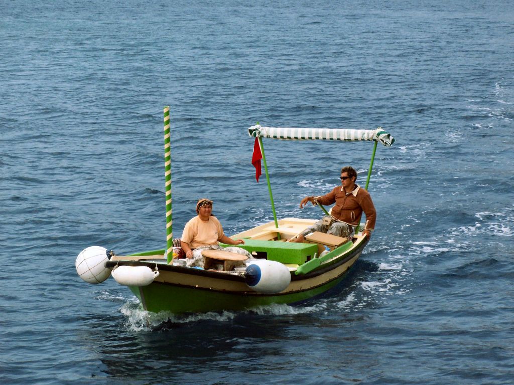DALYAN -> FETHIYE - een boot waarop pannenkoeken bereid worden