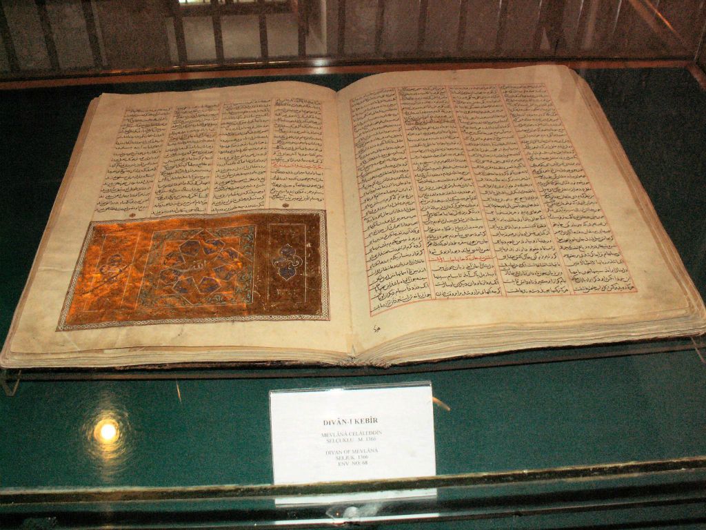 KONYA - het boek Divan of Mevlâna uit 1366 in het Mevlâna museum