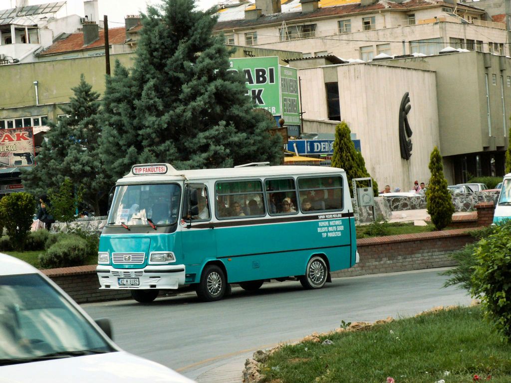 KONYA - een dolmus