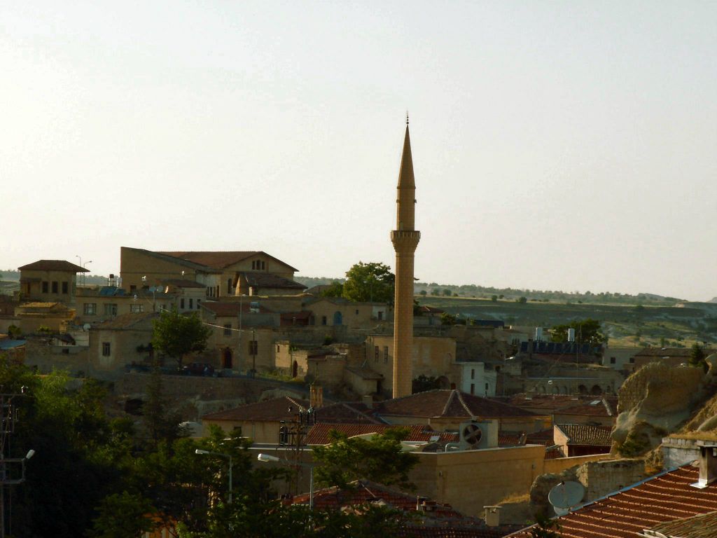 MUSTAFAPASA - een minaret in het dorp