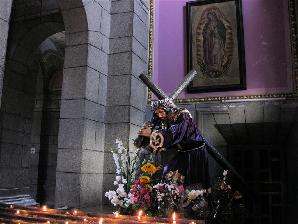 MÉRIDA - in de kathedraal bij Plaza Bolívar