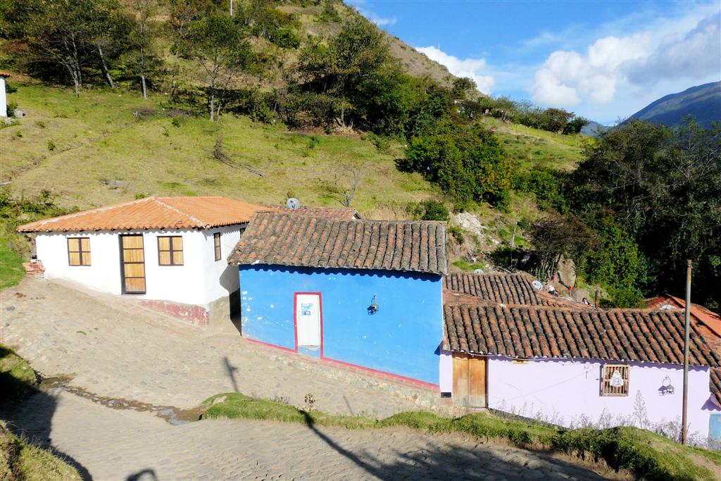 LOS NEVADOS - huizen in het dorp